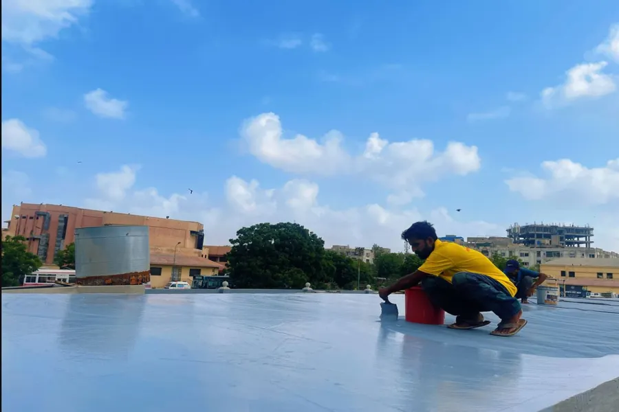 آب بندی پشت بام در مازندران با تضمین 100%